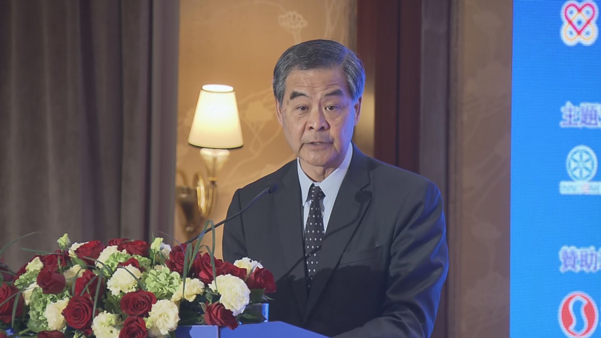 梁振英指要加強滬港合作需先深入了解情況