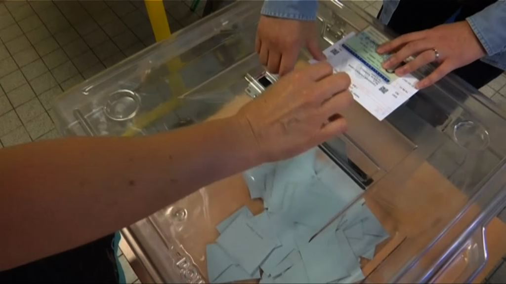 法國國會選舉　首輪投票投票率創新低