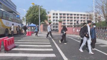 內地青年失業率不計算在校生 大學生：找工難會繼續進修