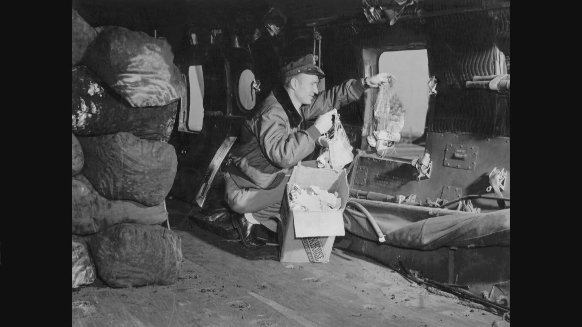 【環球薈報】「糖果轟炸員」霍爾沃森去世　享年101歲