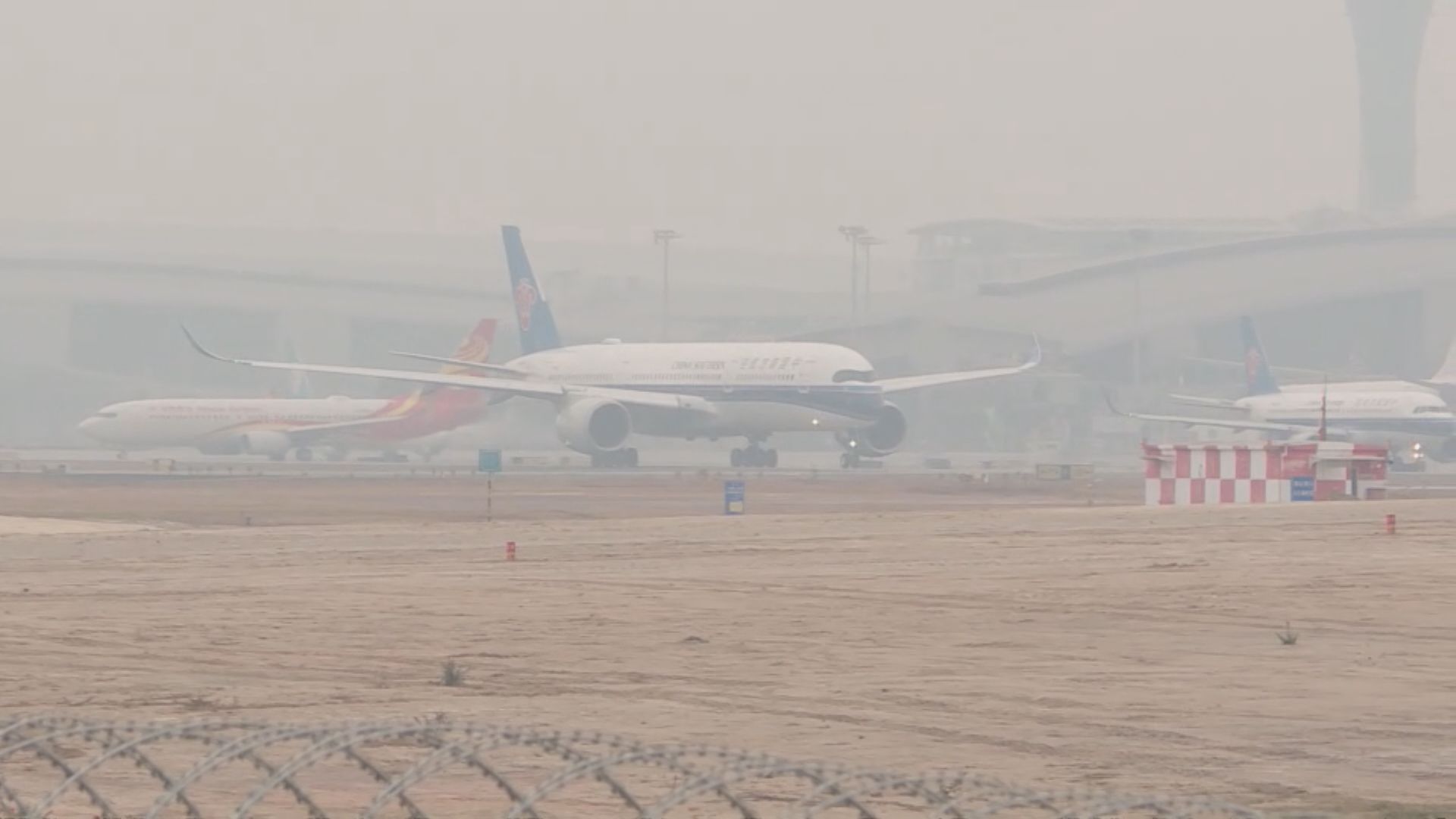 廣州白雲機場第四跑道啟用　成大灣區內唯一的四跑機場 