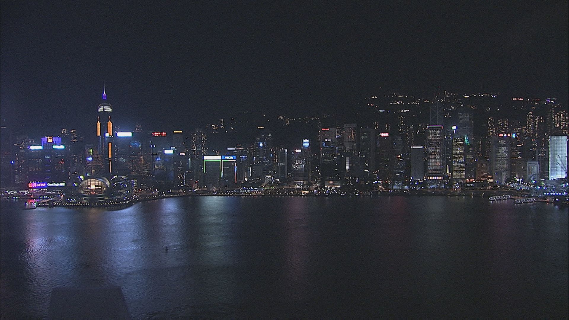 樺加沙襲港｜八號信號生效　天文台評估是否今晚11時至凌晨3時改發更高信號