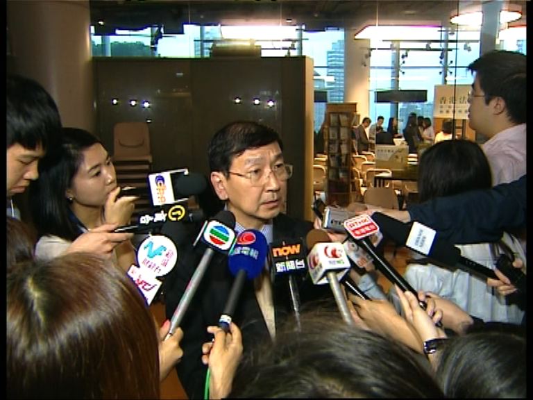 陳文敏：李國章欠親和力