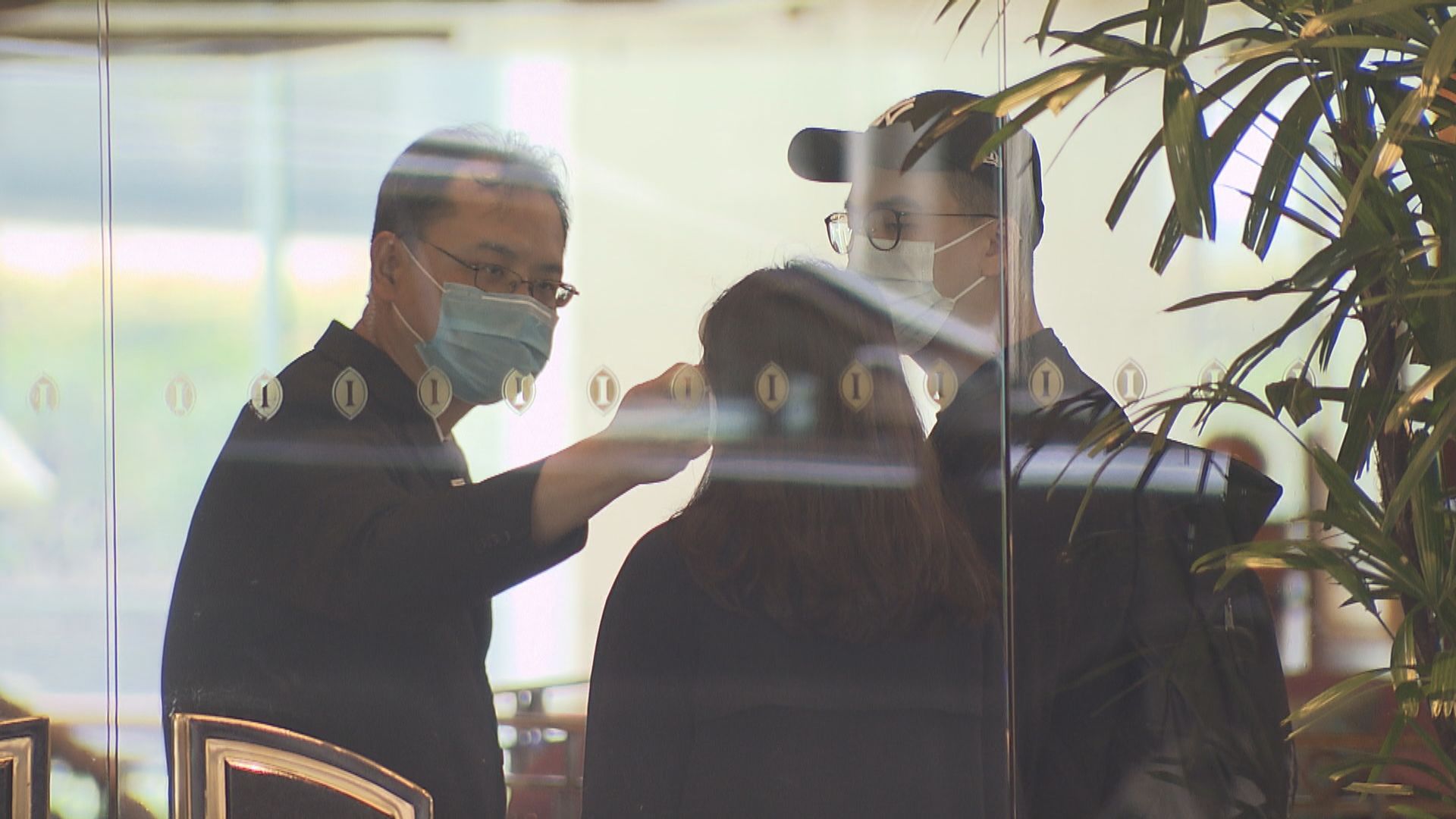 酒店業：拒絕不同家庭同房並不可行