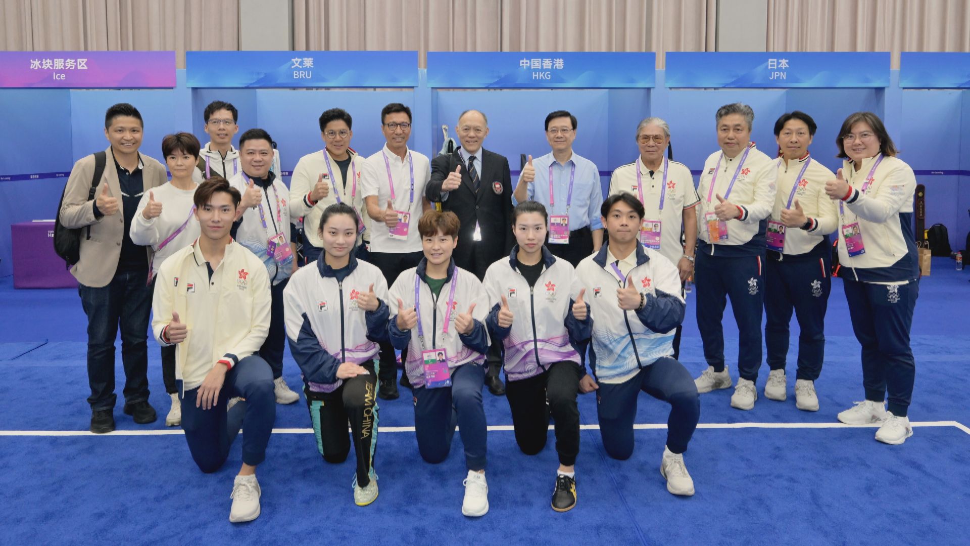 李家超祝賀杭州亞運會獲獎港隊運動員