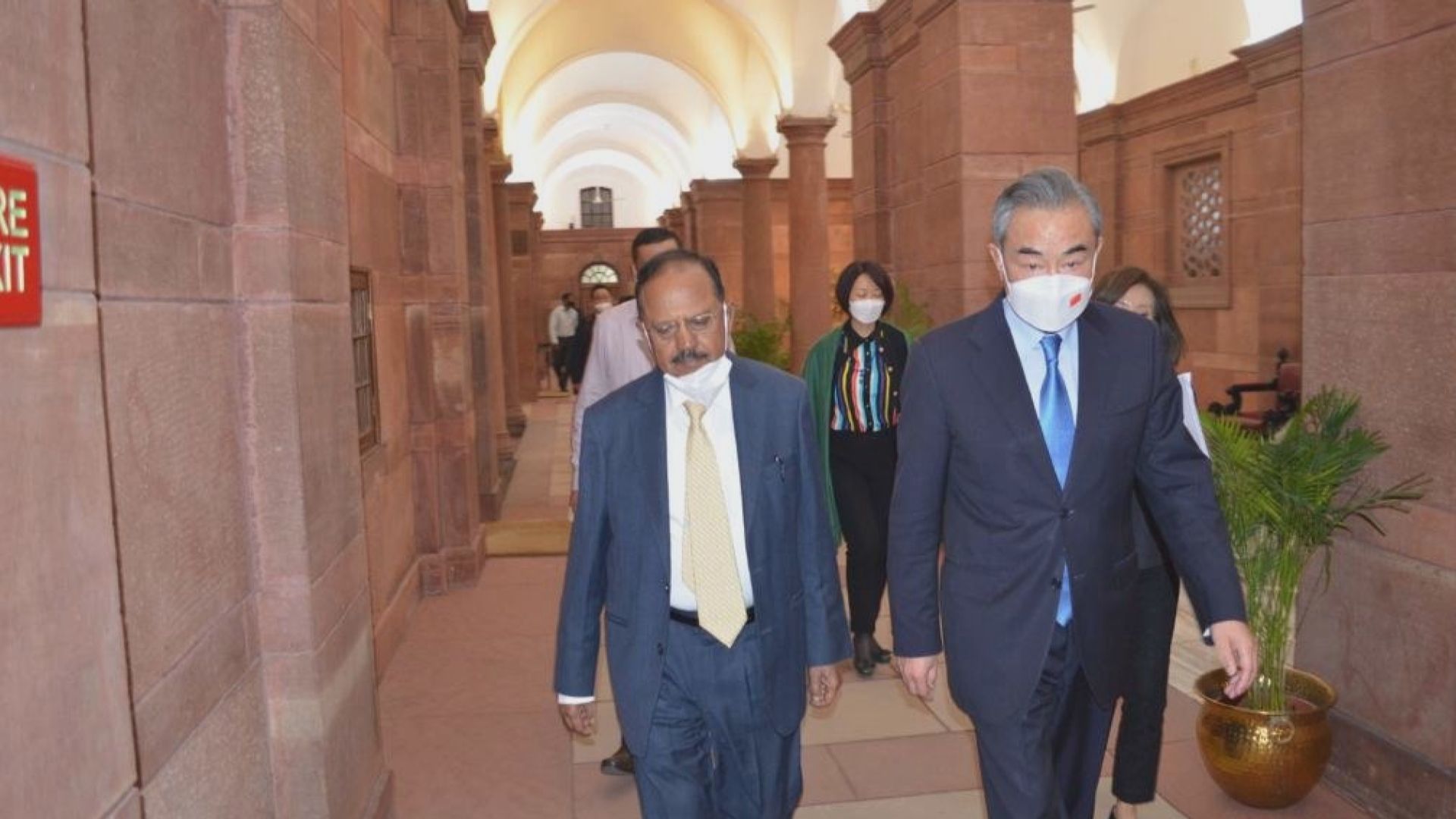 王毅訪印稱中方不追求所謂「單極亞洲」