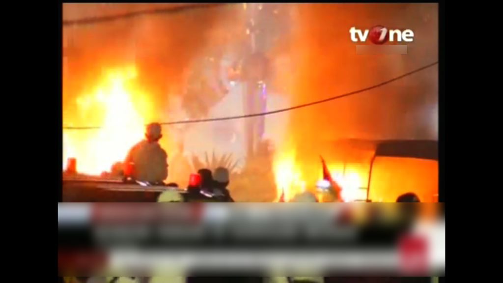 印尼省長辱可蘭經示威變流血衝突