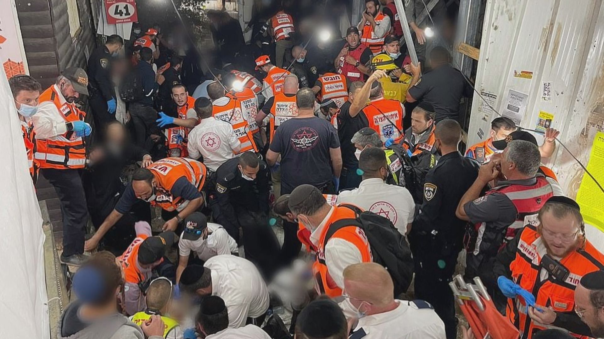 以色列宗教活動人踩人至少44死　疑因梯級濕滑引致