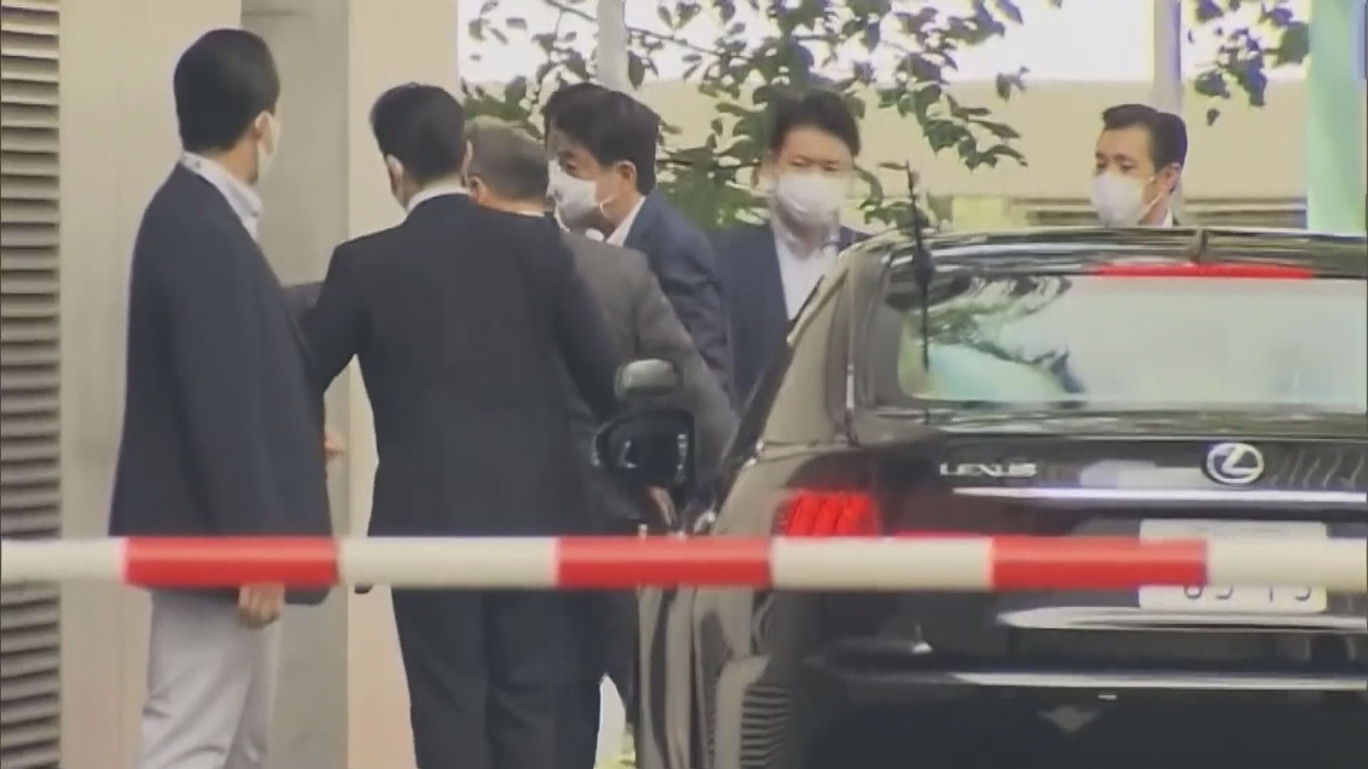 安倍晉三相隔一星期後再度赴醫院