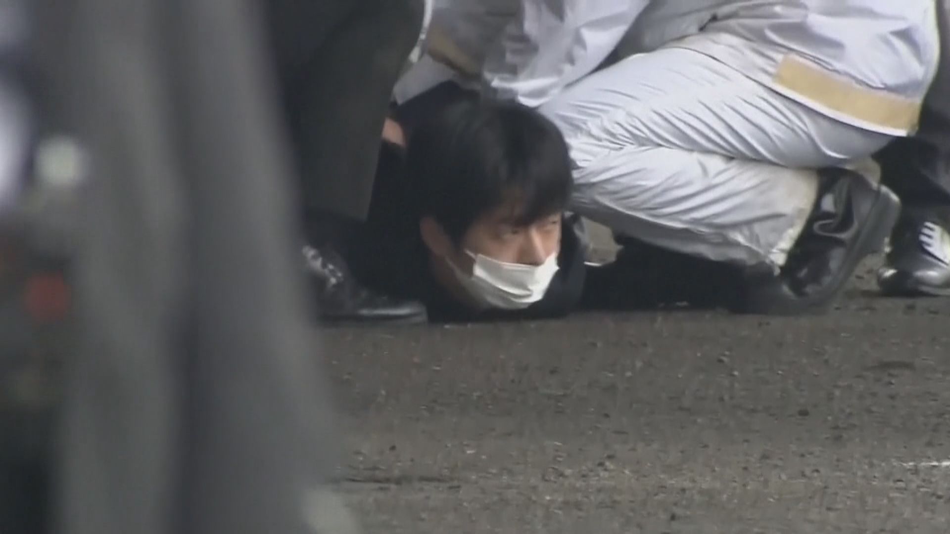 日揆遭投擲爆炸物案 據報警方在疑犯家中找到疑似爆炸物