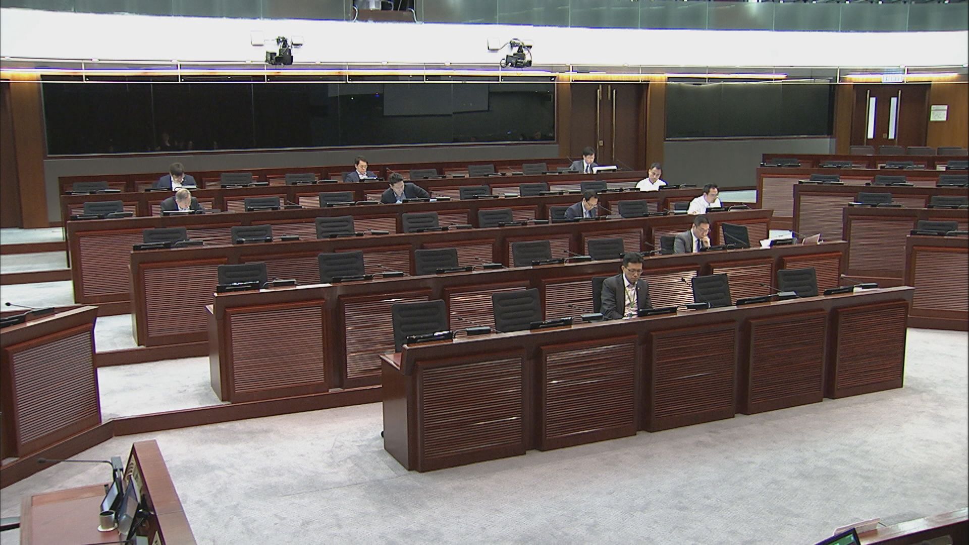 立法會審議區議會條例修例 議員倡議程範圍不限由區會主席提出