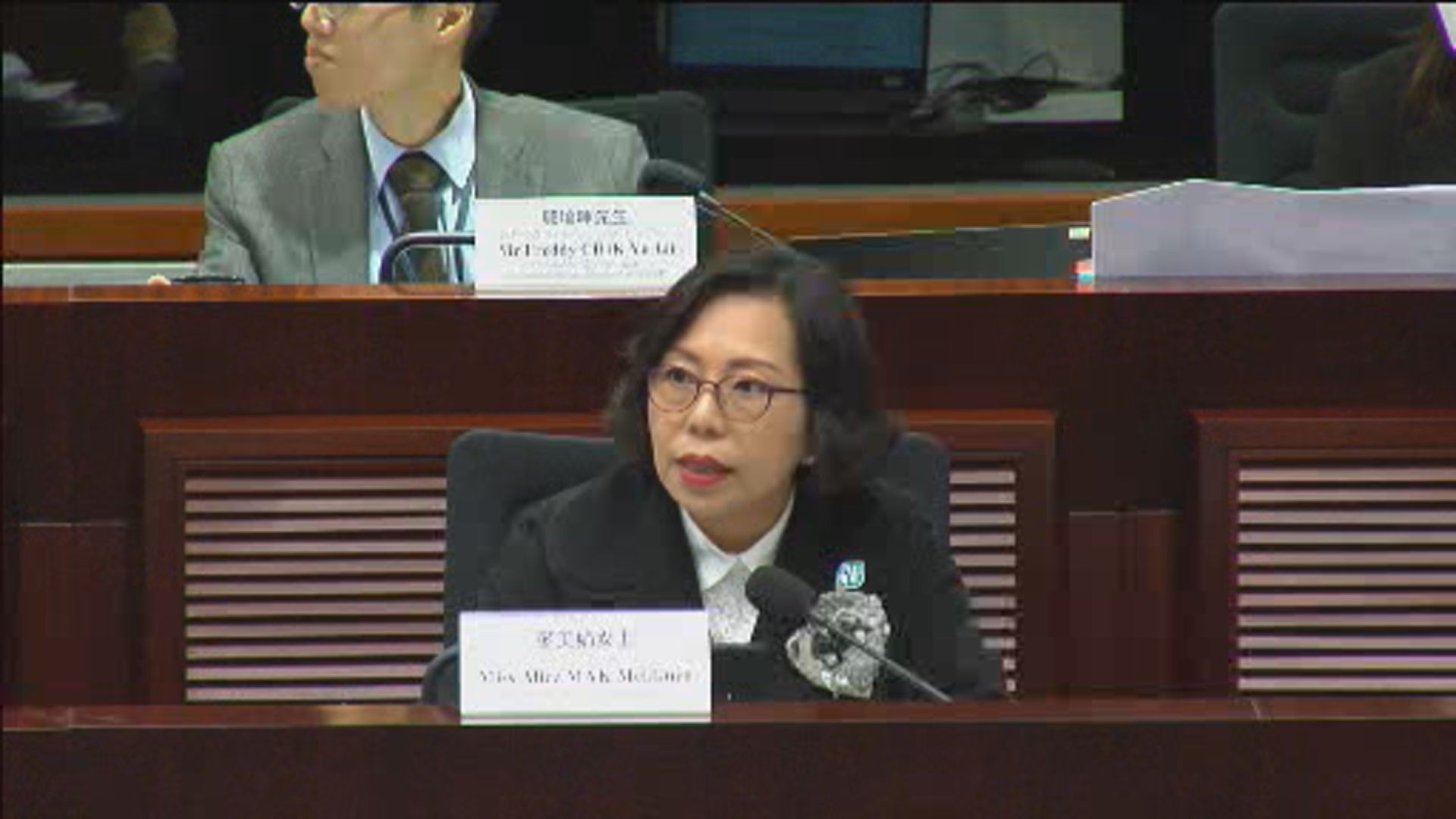 政府稱會將阻撓區會與會者離場 列入負面清單