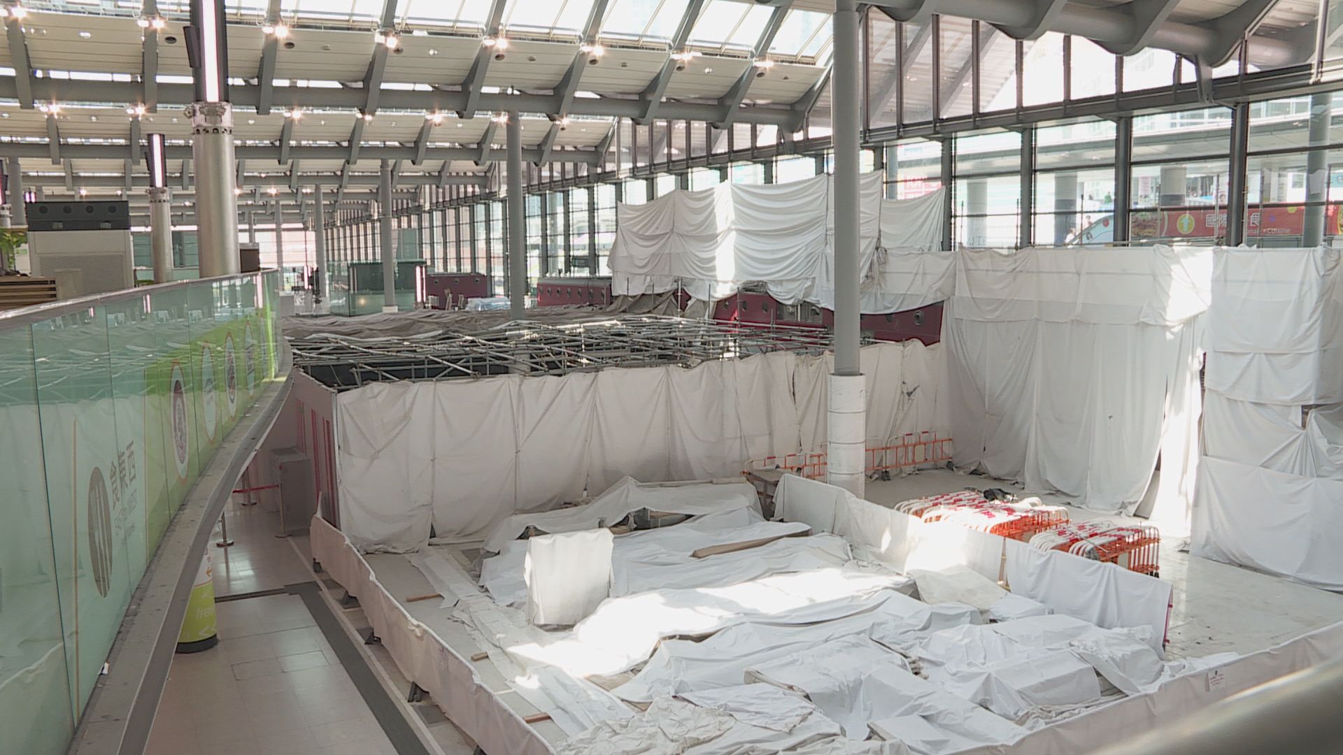 政府：沙中綫紅磡站月台層板現「蜂巢」