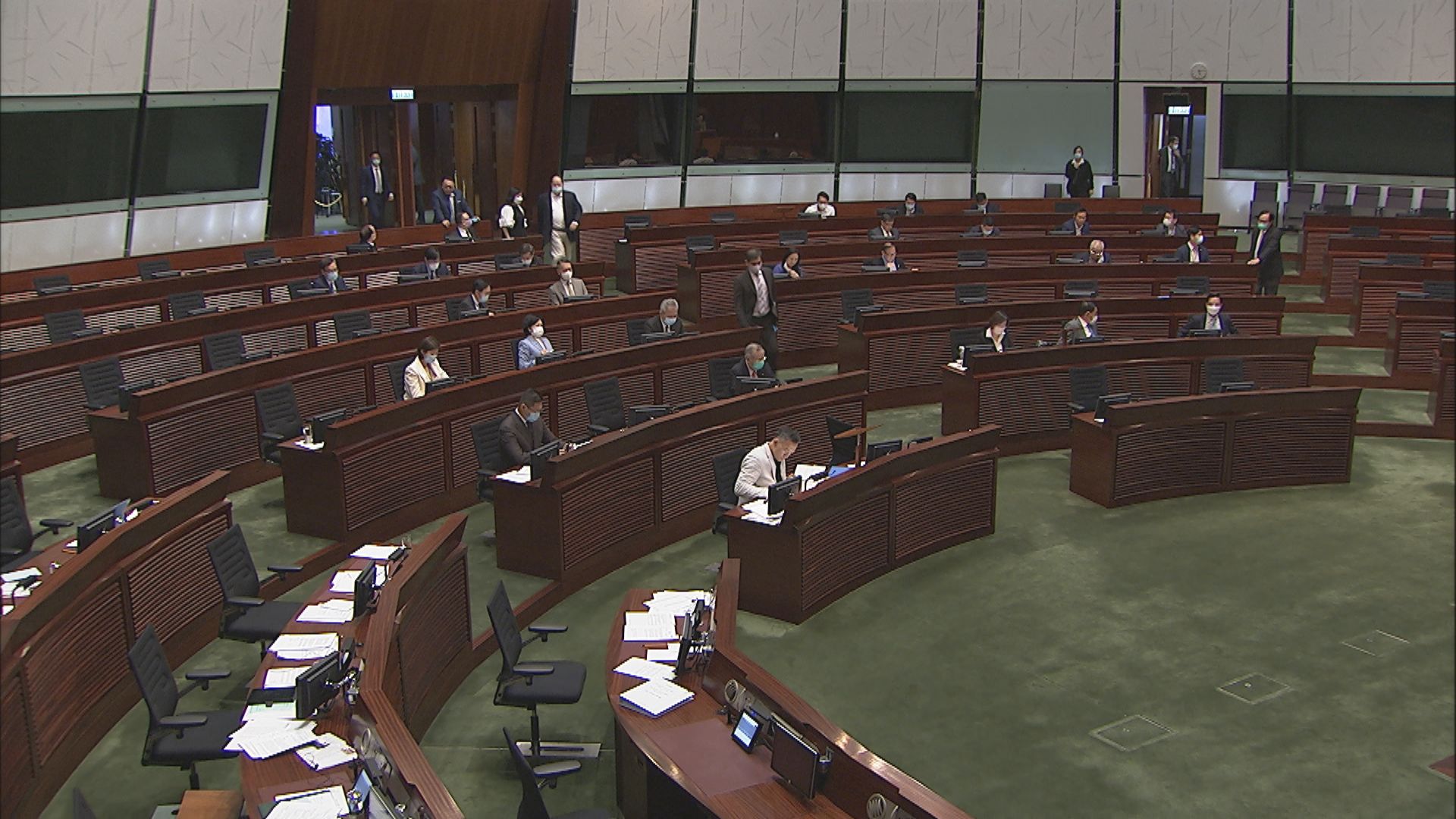 立法會花三分一時間點人數　梁君彥籲議員留會議廳