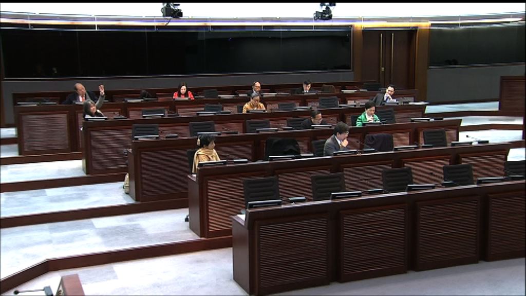 立法會特別會議討論李波事件