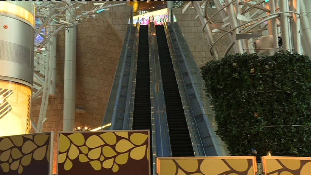 朗豪坊電梯事故　兩工程人員被吊銷註冊