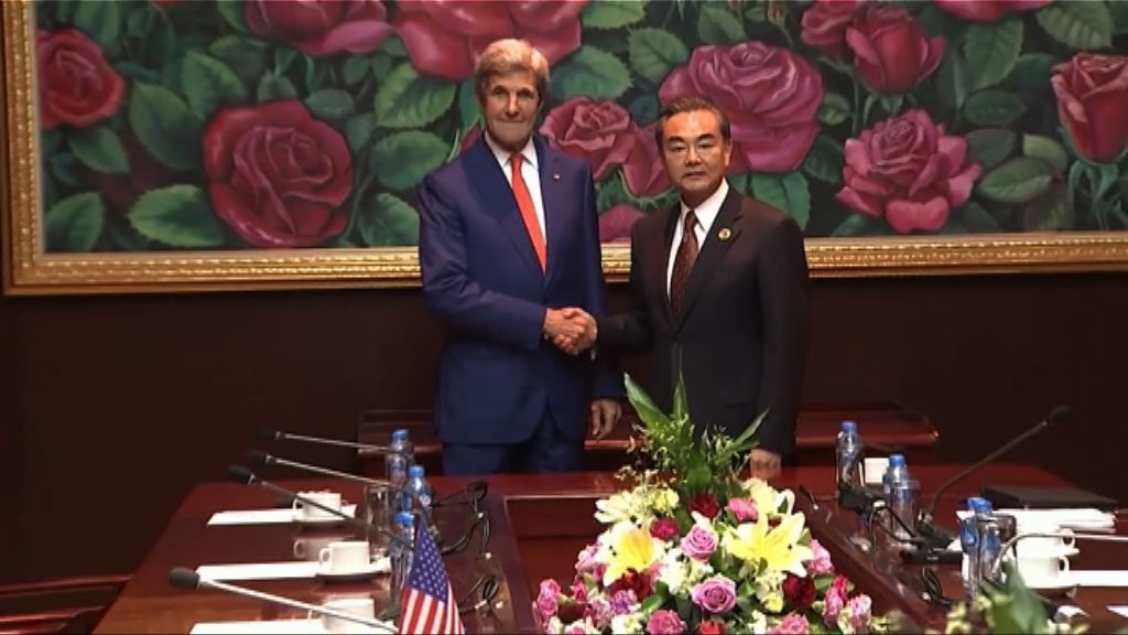 王毅：應停止炒作南海仲裁案