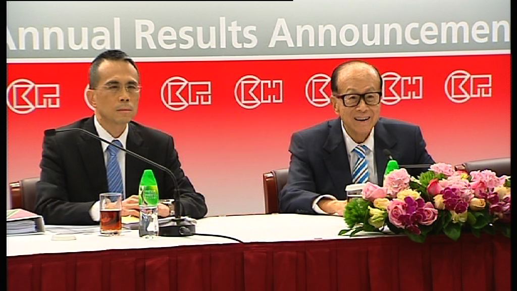 林鄭民望不及曾俊華　李嘉誠：人無完人