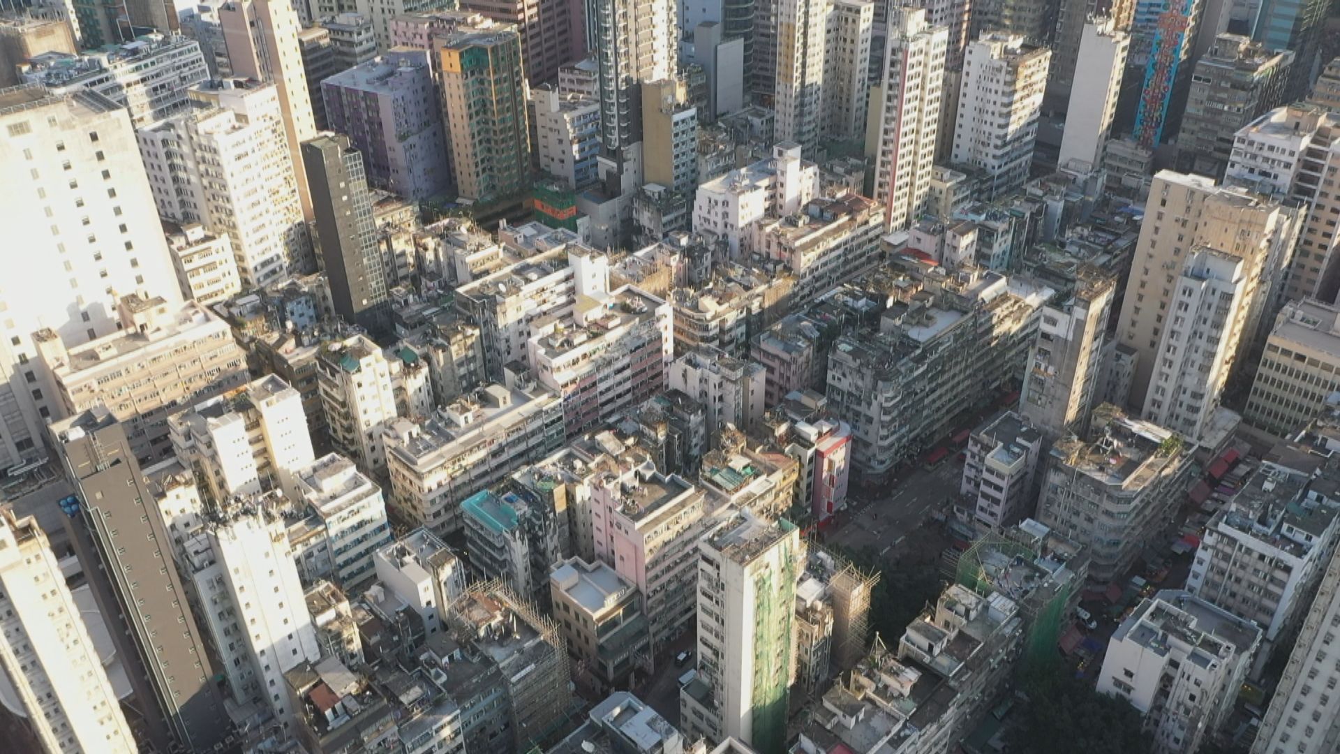 聯廈聯管推行在即　區議員建議選址舊樓密集地區試行