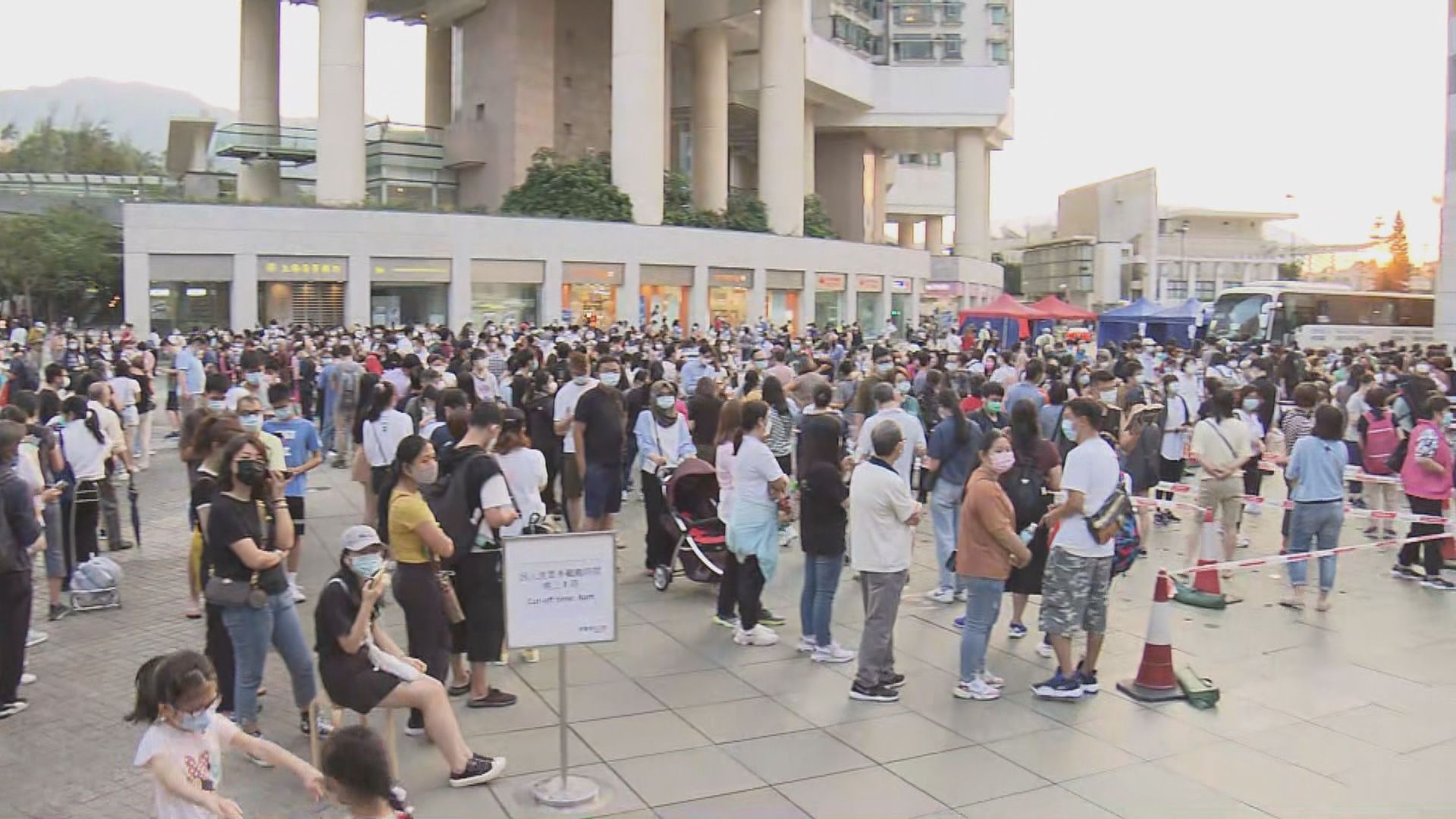 輸入個案檢疫期檢測呈陰性　梁子超：可能是復陽個案