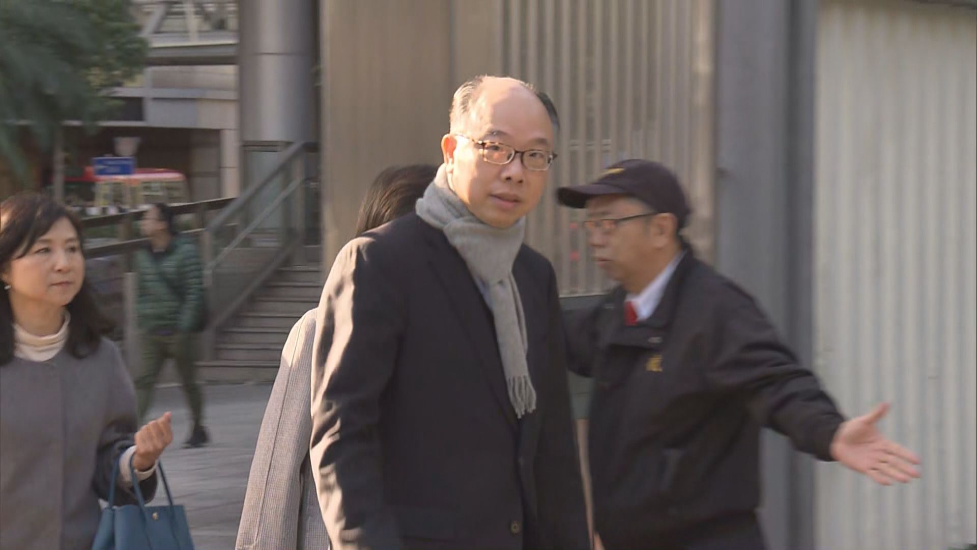 紅磡站聆訊　陳帆指港鐵兩報告有出入不能接受