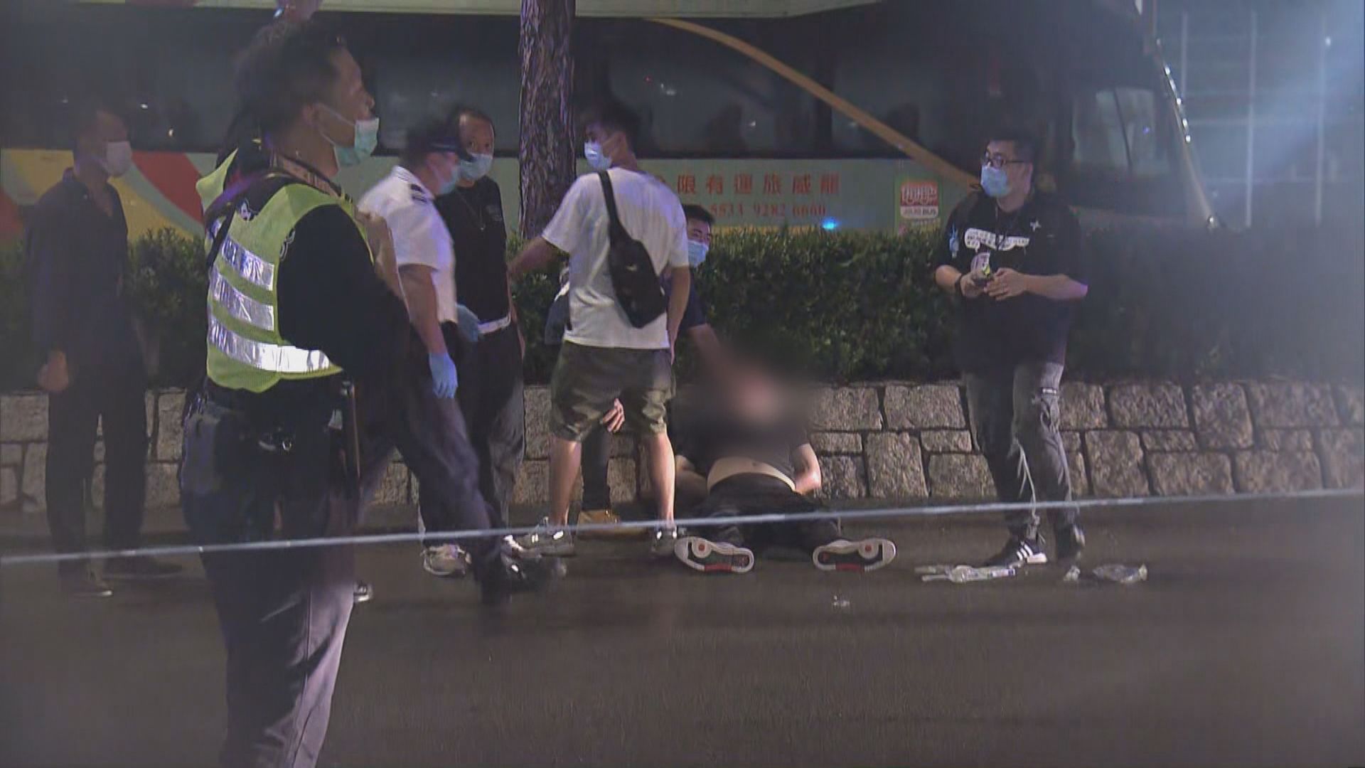 屯門老翁身中多刀倒斃公園警列謀殺案