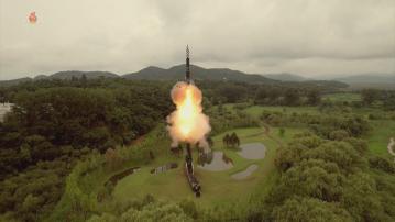 北韓據報向朝鮮半島東部海域發射彈道導彈