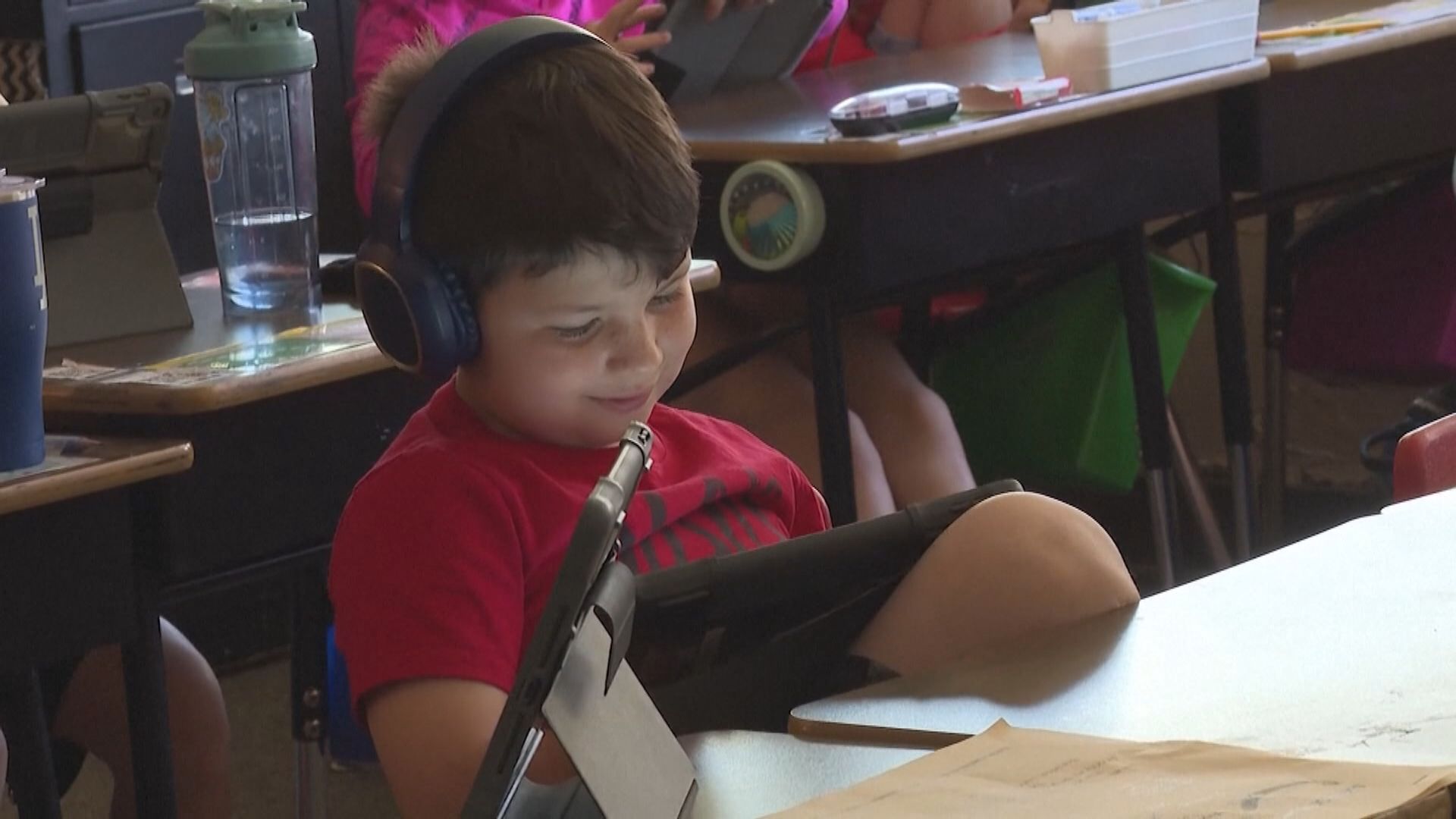 荷蘭明年禁止課室內用手機、平板電腦和智能手表