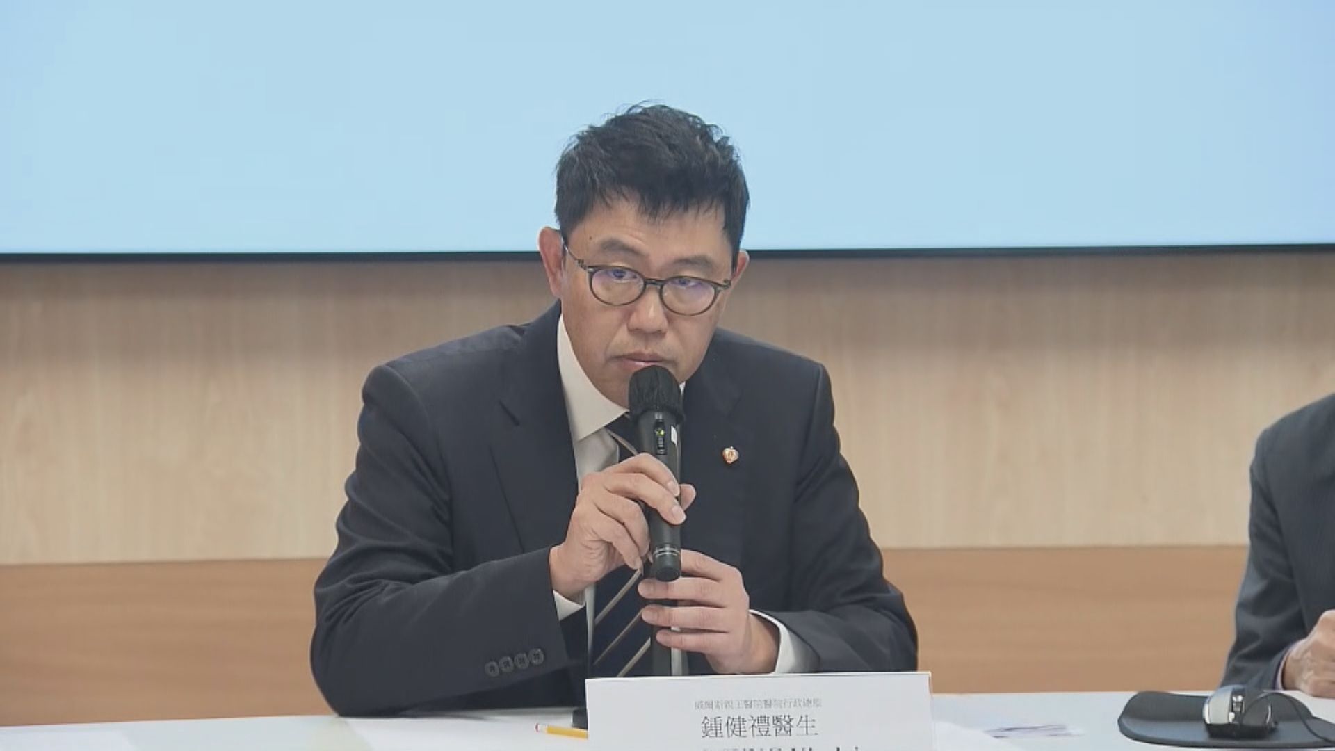 【原片】威院交代六月早產嬰注射強心藥事故(一)