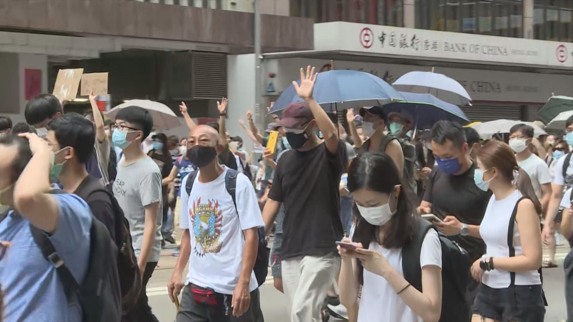 譚惠珠：單叫口號未必違反國安法　但可追查意圖和行動