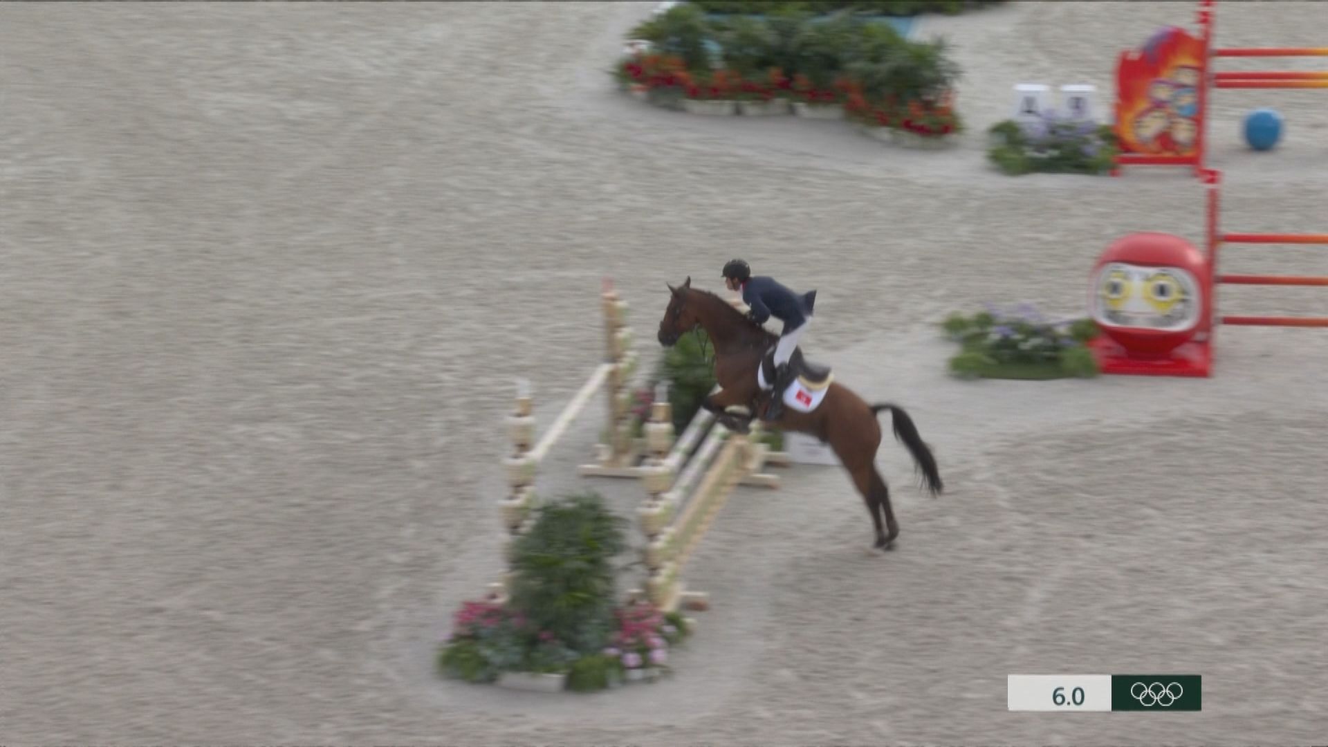 何誕華第42名完成馬術三項賽