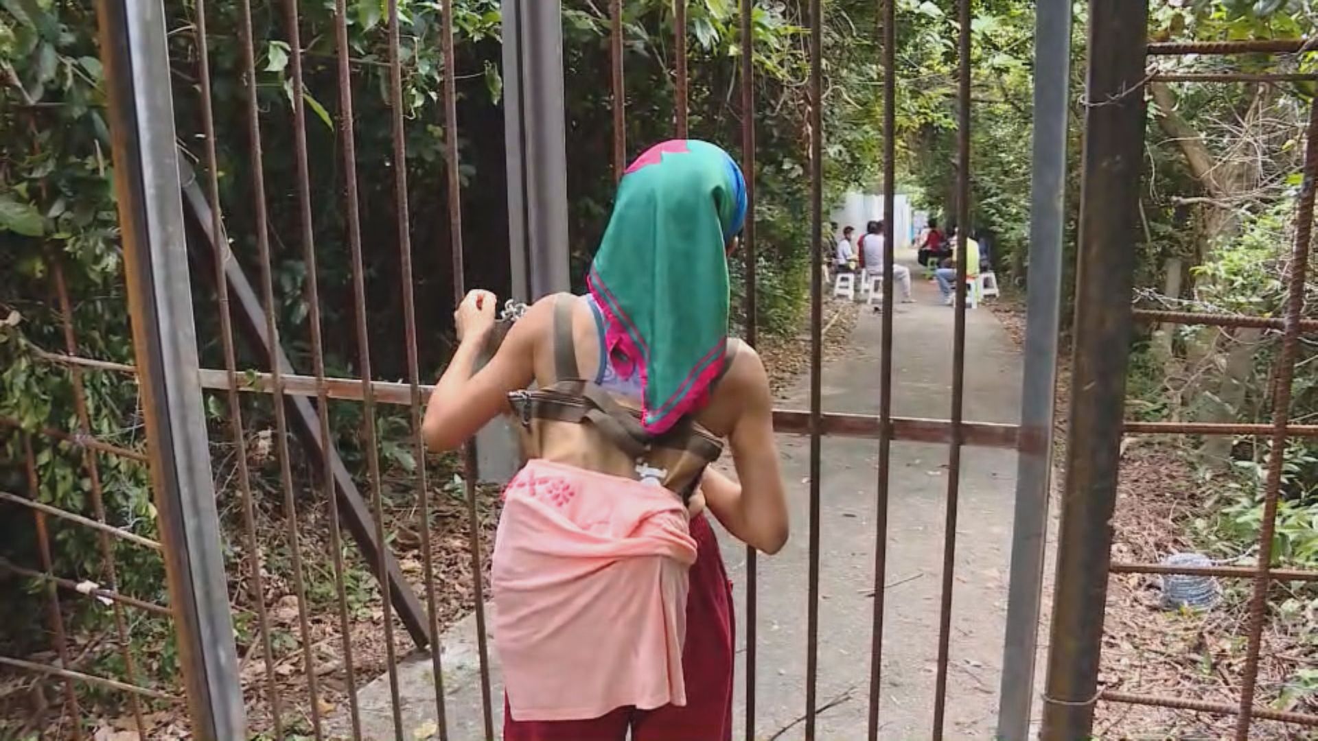 東澳古道近沙螺灣村一段被村民裝鐵閘封路