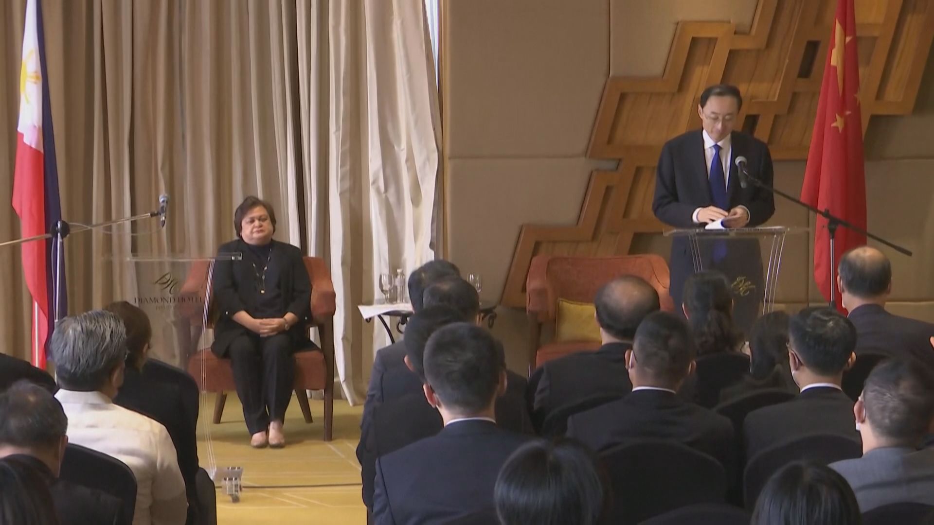 中菲副外長舉行南海問題雙邊磋商機制會議