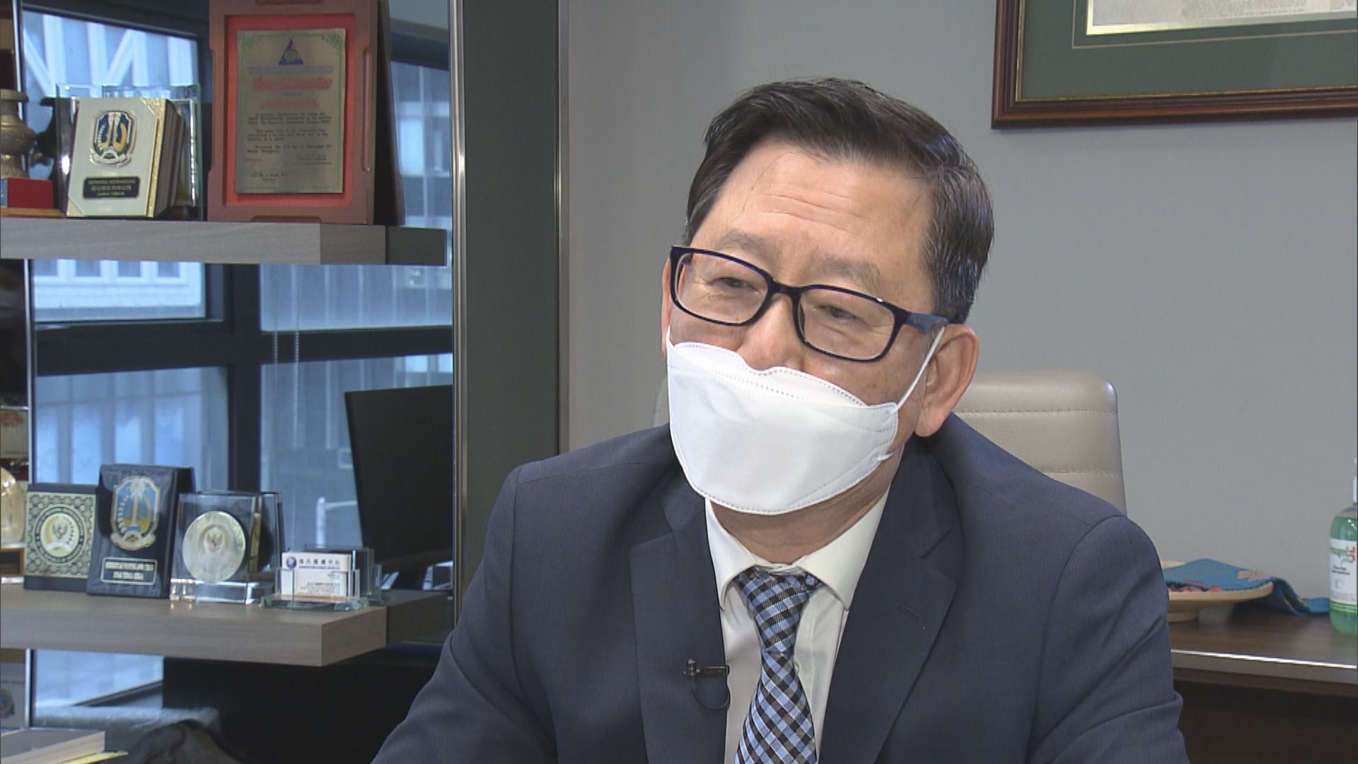 中介料逾千多名外傭未能來港　僱主願高薪聘本地外傭