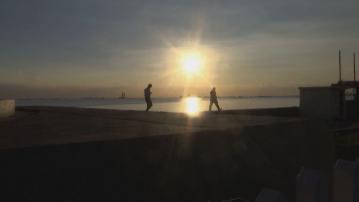 菲律賓遭熱浪侵襲 數以千計學校停止面授課程