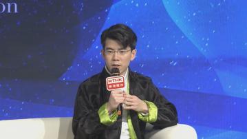 沈靖韜凱旋回港獻奏得獎作品