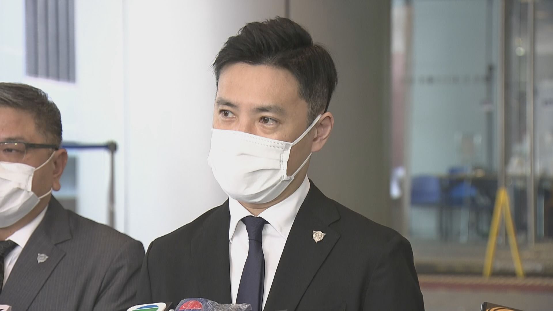 警拘9人涉協助12港人偷渡　稱不排除有更多人被捕