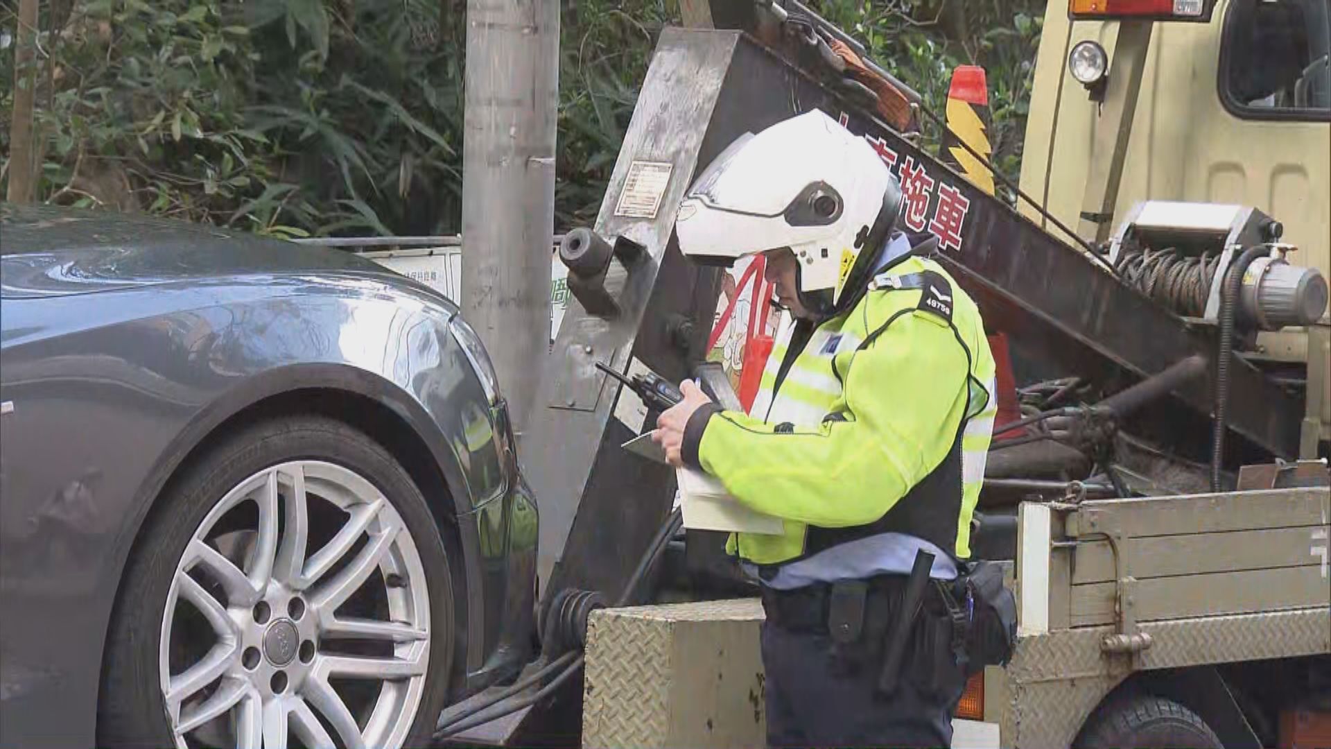 周末郊區違例泊車情況嚴重　警方指會加強執法