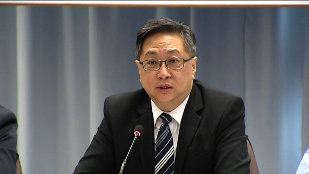 盧偉聰：不能只靠執法解決違泊問題