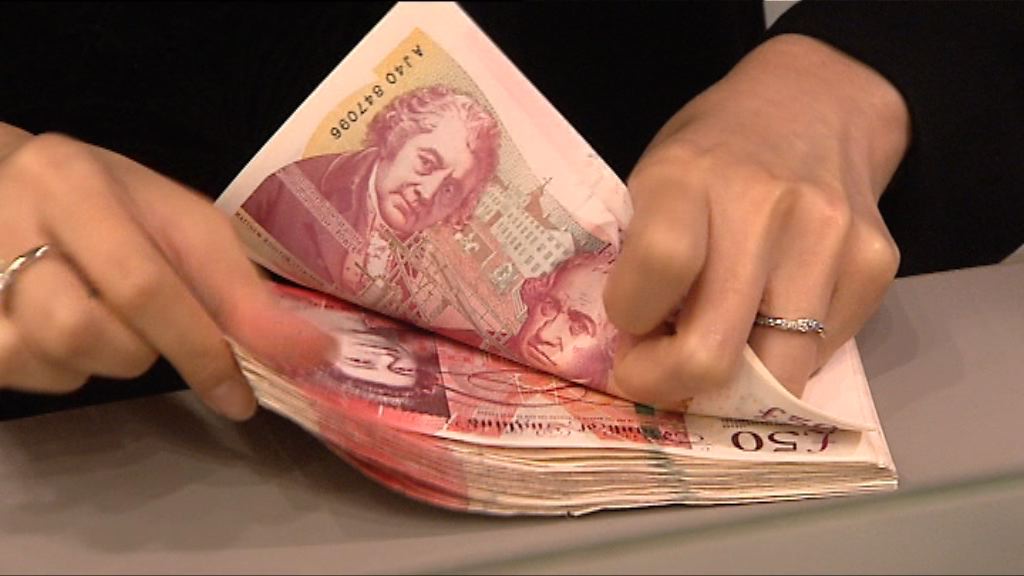 英國外相辭職　英鎊兌美元下挫