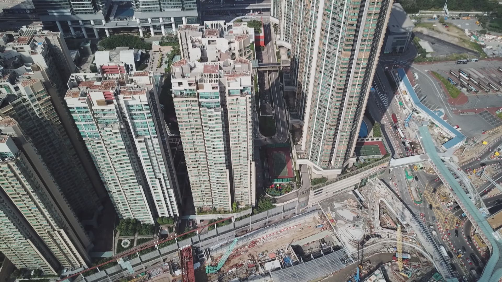 本港全年二手樓價微升1.8% 大型單位率先回落