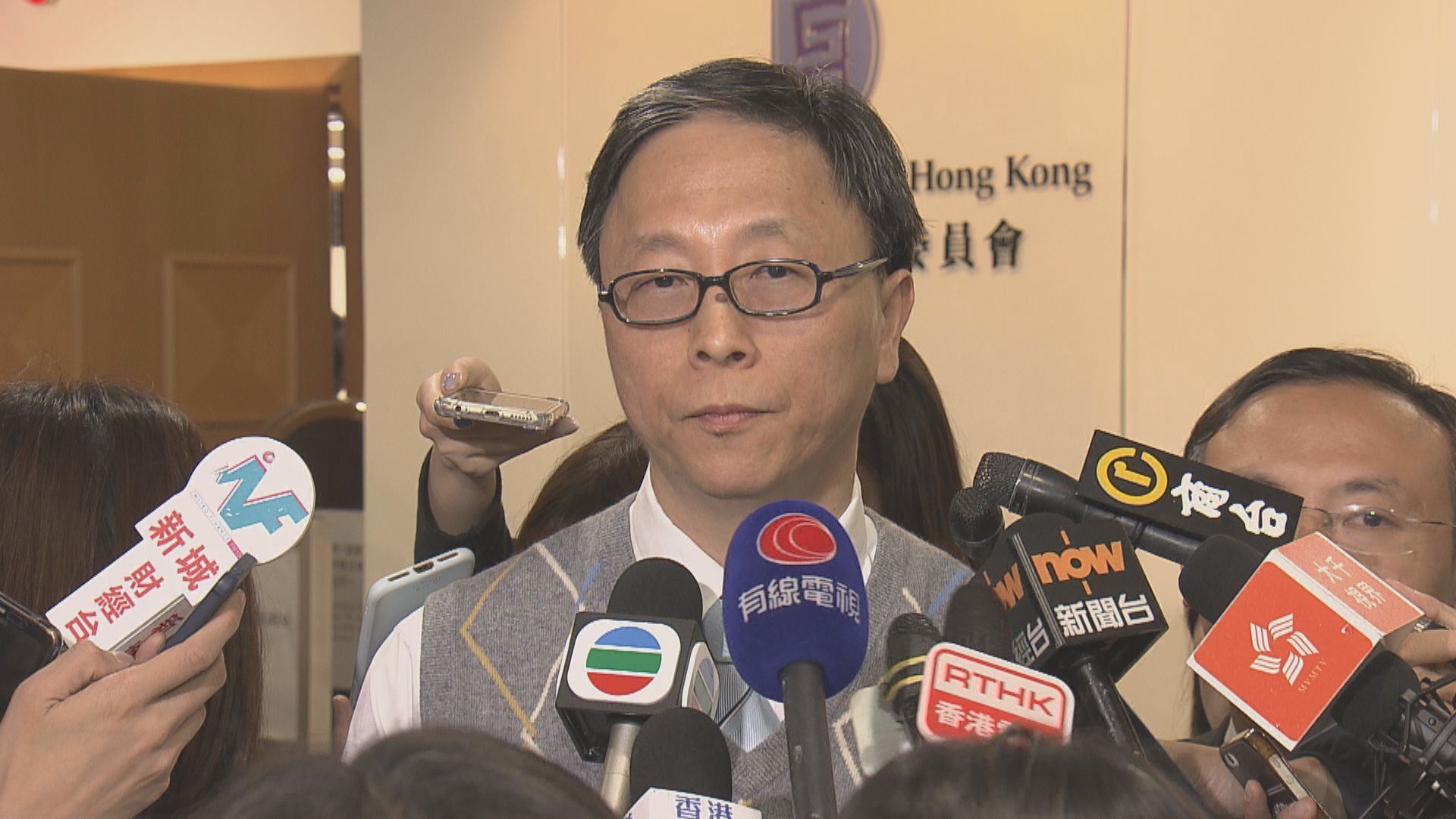 何栢良：可有條件放寬入境人士檢疫安排