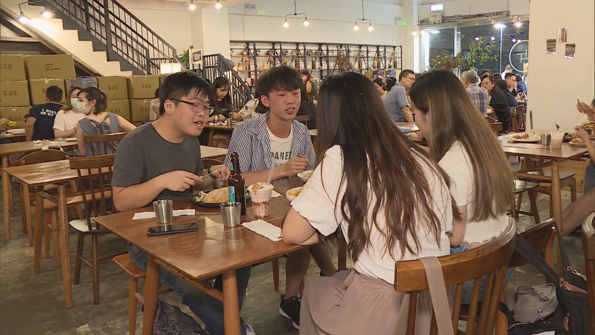 食肆六人限聚四人　陳肇始：警方按常理執法不會致混亂