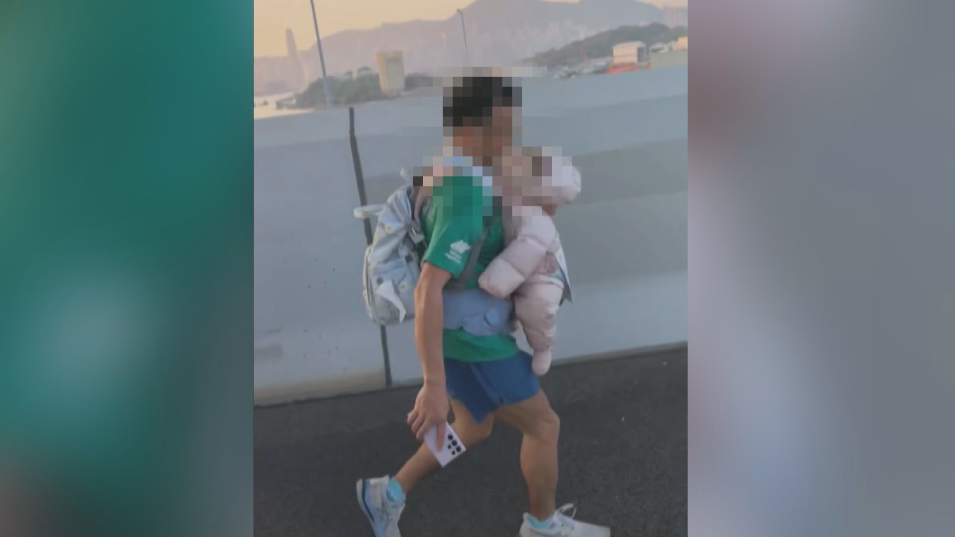 香港馬拉松：跑手背嬰參賽被中止資格引爭議