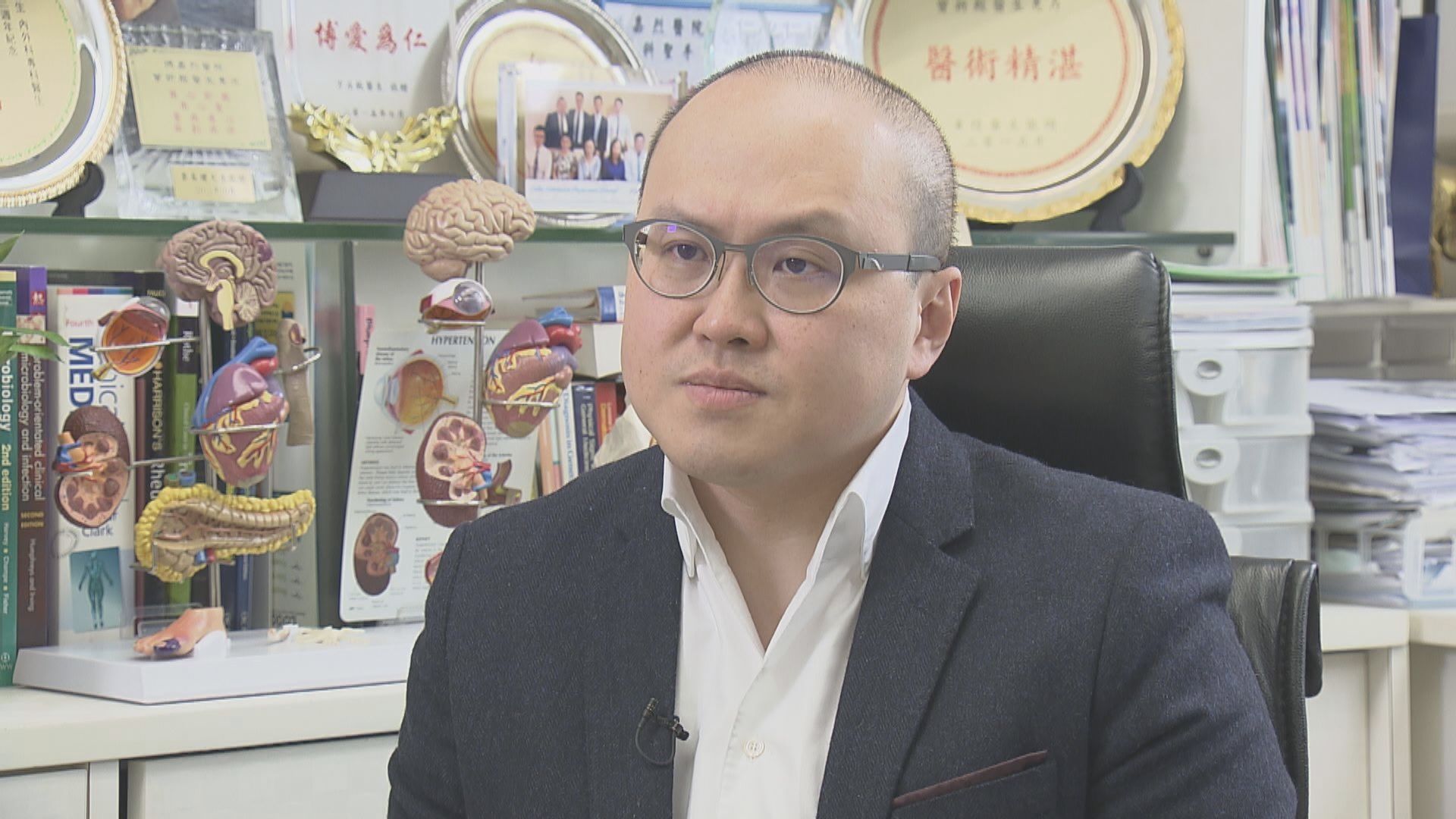 曾祈殷倡禁足令應劃一為14天