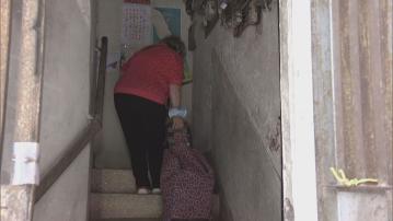 深水埗三無大廈試行垃圾徵費 有居民指用多了膠袋