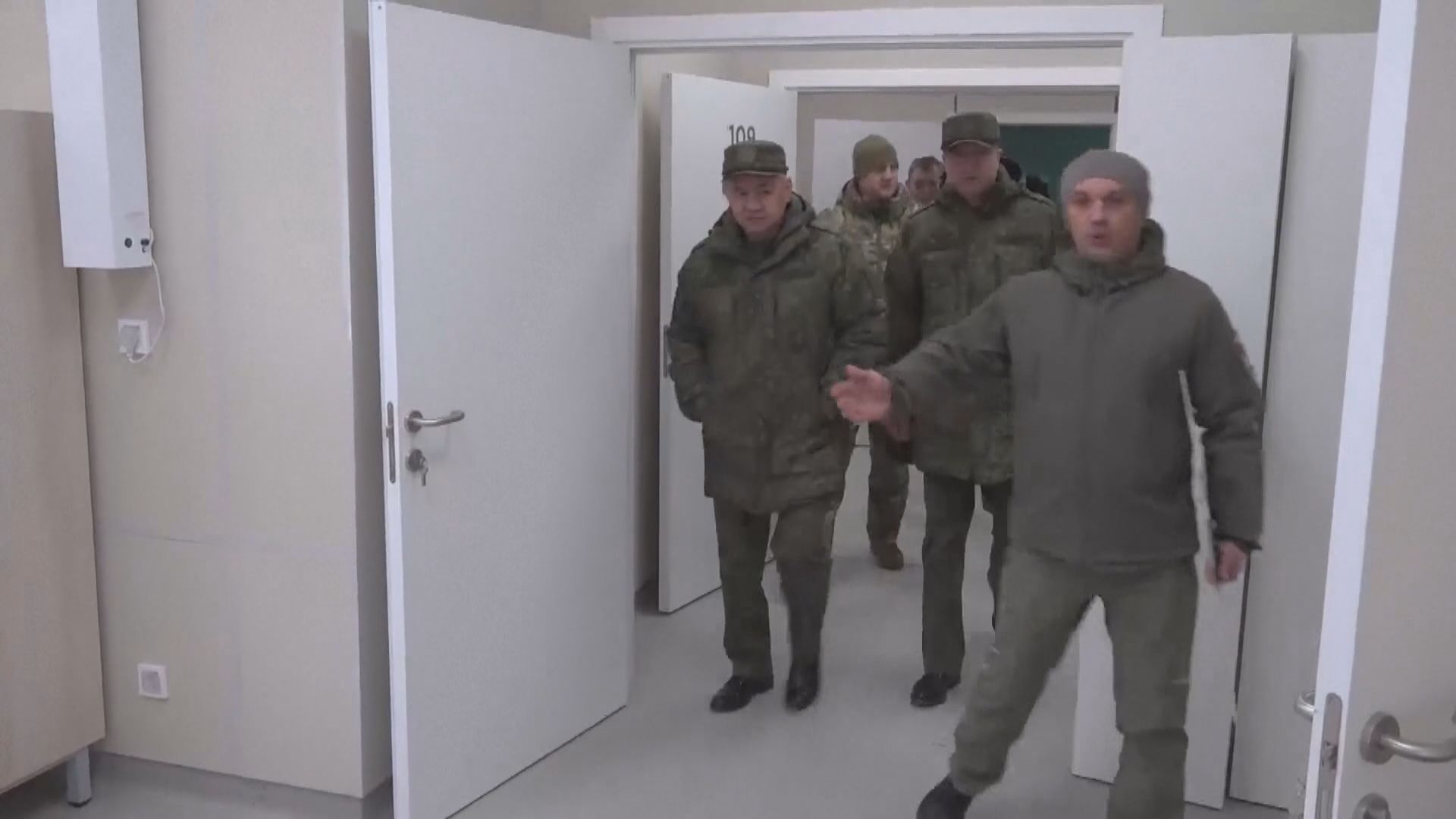 俄羅斯防長紹伊古視察馬里烏波爾