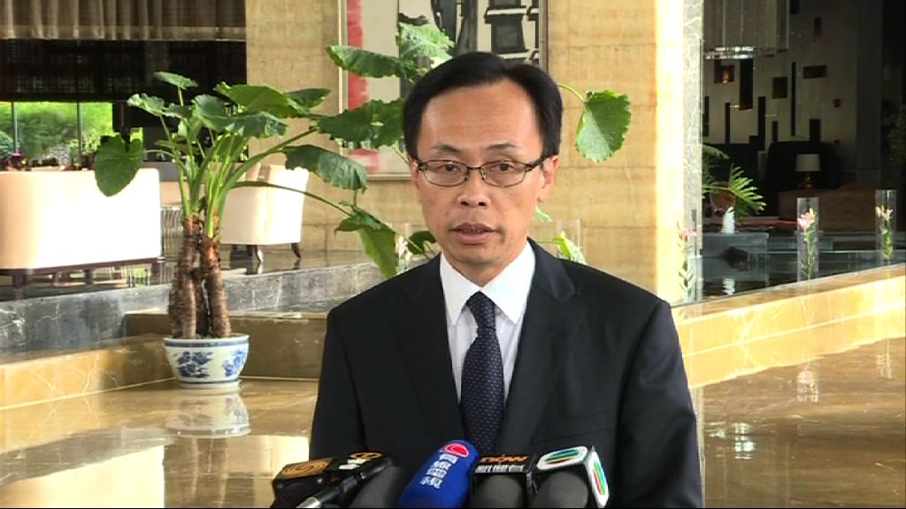 本港記者四川被打　聶德權：政府關注並已跟進