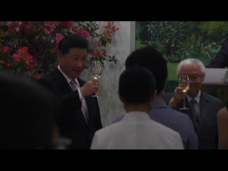 新加坡總統陳慶炎為習近平舉行歡迎儀式