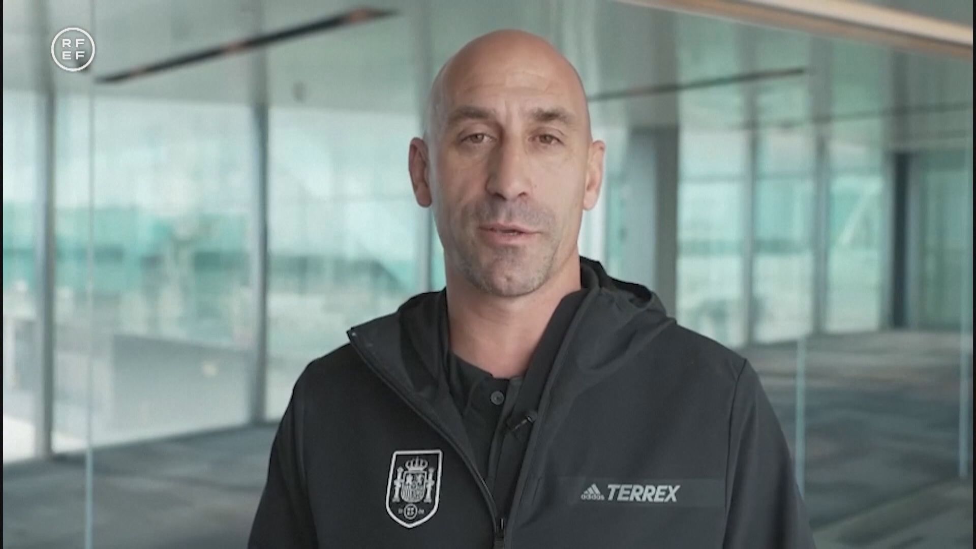 涉賽後親吻球員 西班牙足總主席據報將辭職